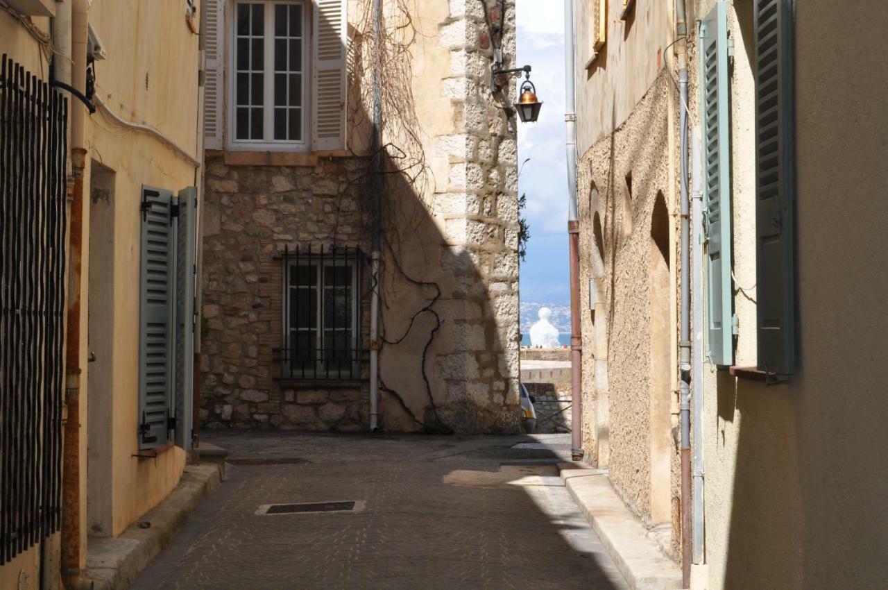 Hanna-Logis Antibes Kültér fotó