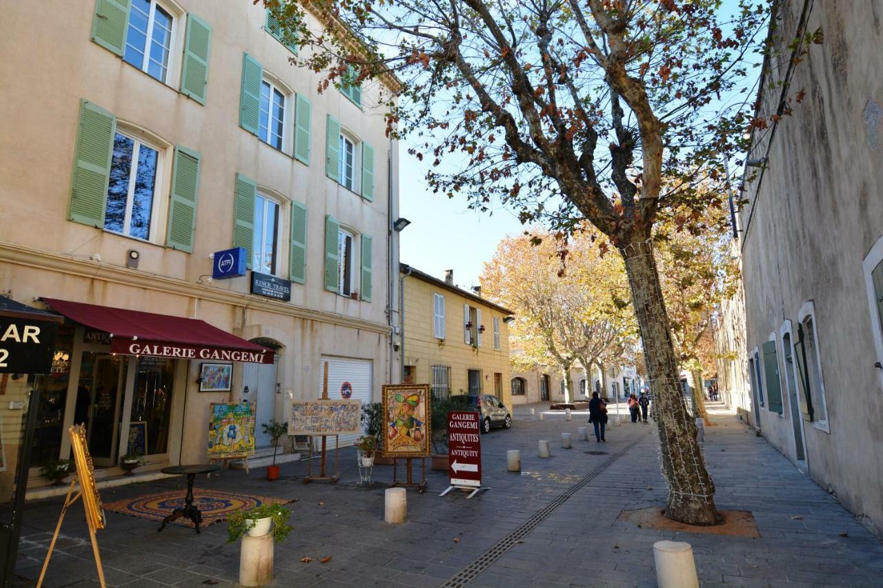 Hanna-Logis Antibes Kültér fotó